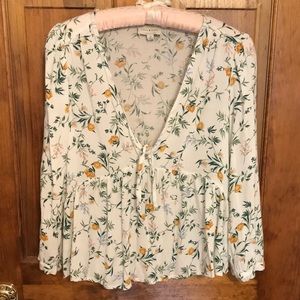 Lucky Brand 3/4 Sleeve Low Cut Feminine Blouse